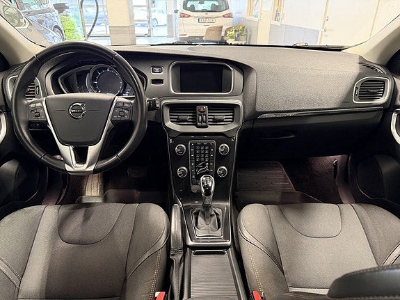 Volvo V40 Cross Country 16 of 20