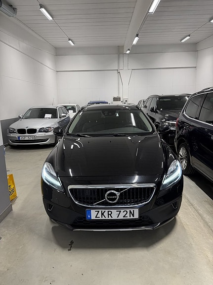 Volvo V40 Cross Country 20 of 20