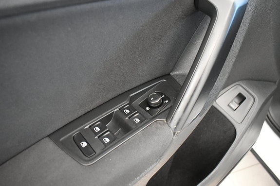 Volkswagen Tiguan 13 of 19