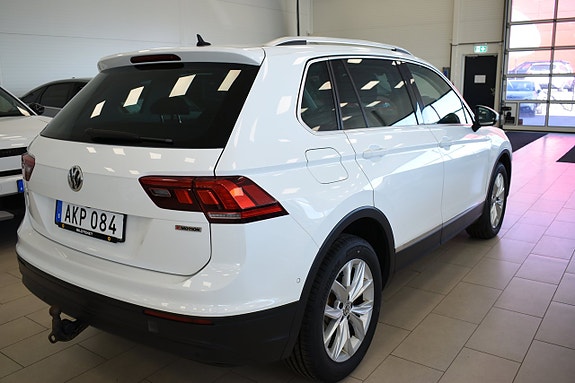 Volkswagen Tiguan 4 of 19
