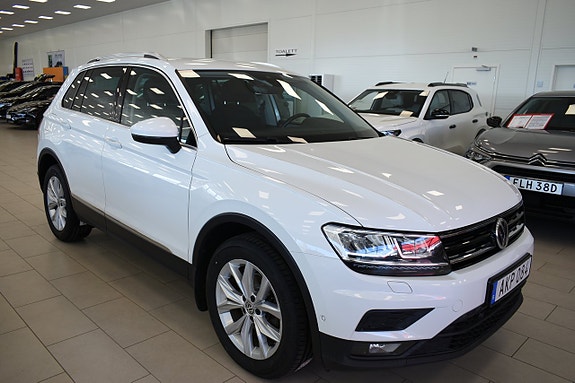 Volkswagen Tiguan 3 of 19