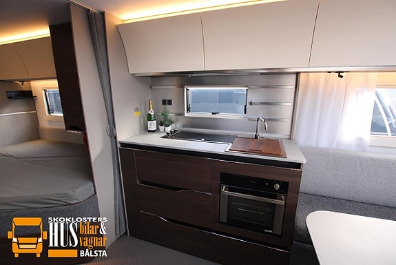 Adria ALPINA 663 UK Ugn AC Barnkammare 8 of 17