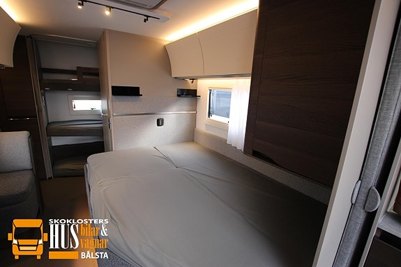 Adria ALPINA 663 UK Ugn AC Barnkammare 11 of 17