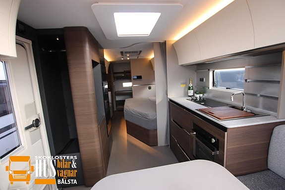 Adria ALPINA 663 UK Ugn AC Barnkammare 7 of 17