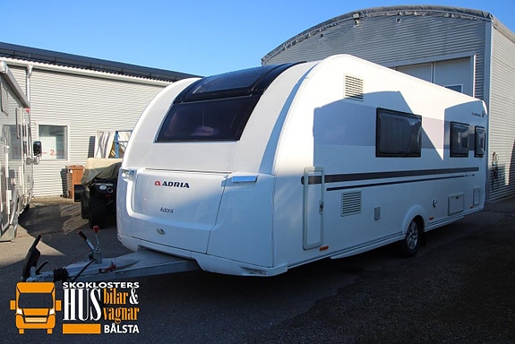 Adria ADORA 613HT Alde Solcell Ugn 4 of 18
