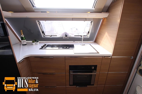Adria ADORA 613HT Alde Solcell Ugn 13 of 18
