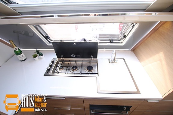 Adria ADORA 613HT Alde Solcell Ugn 14 of 18