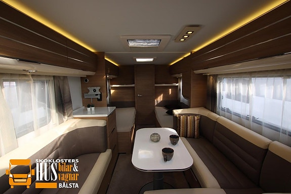 Adria ADORA 613HT Alde Solcell Ugn 7 of 18