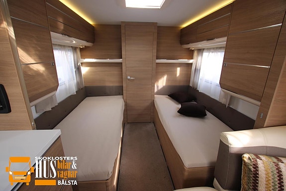 Adria ADORA 613HT Alde Solcell Ugn 15 of 18
