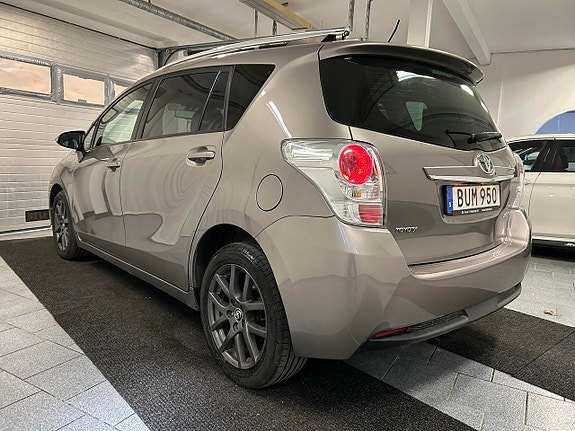 Toyota Verso 3 of 5