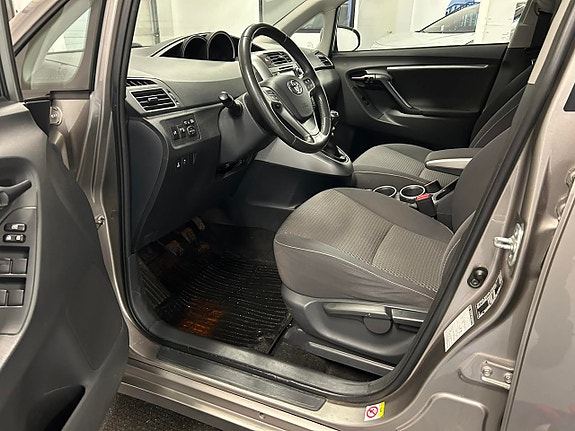 Toyota Verso 7 of 15