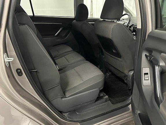 Toyota Verso 10 of 15