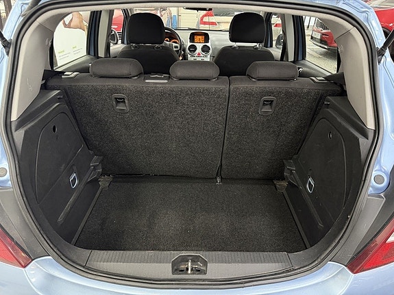 Opel Corsa 17 of 21