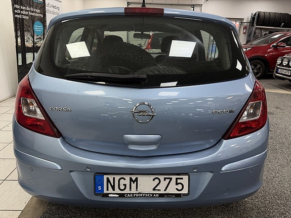 Opel Corsa 18 of 21