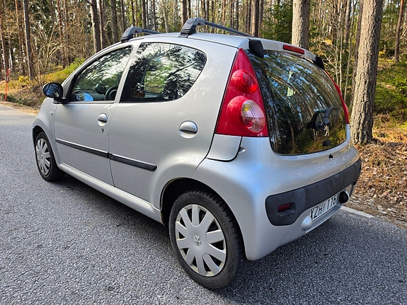 Peugeot 107 8 of 14