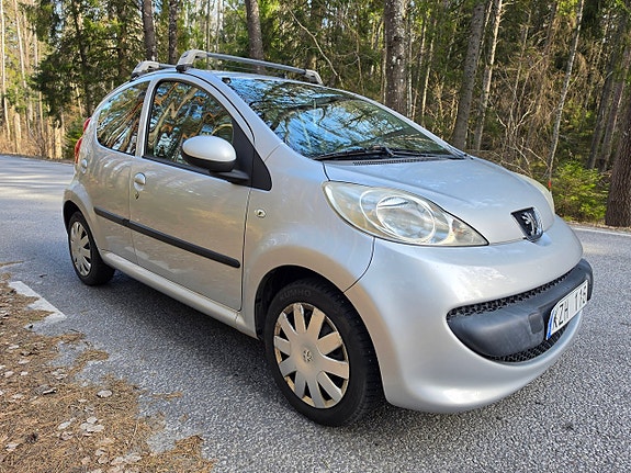 Peugeot 107 3 of 5