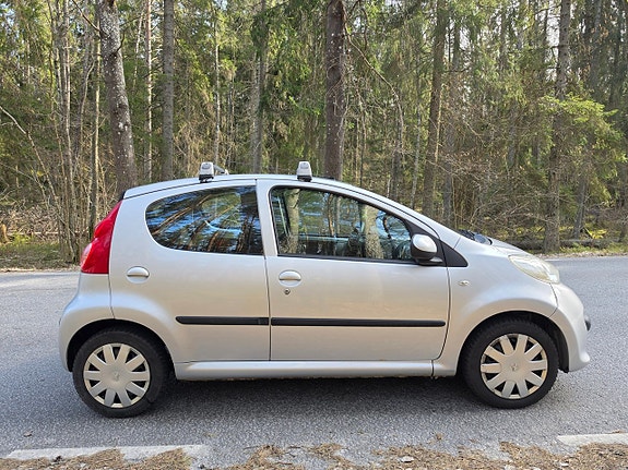 Peugeot 107 4 of 5