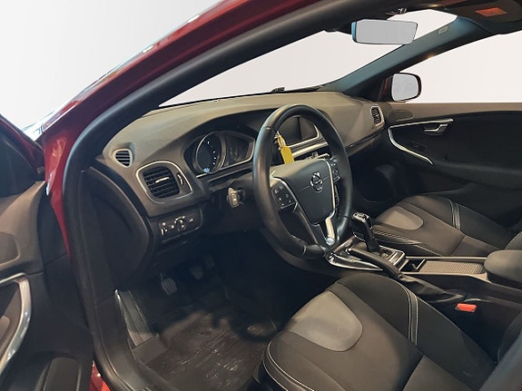 Volvo V40 7 of 10