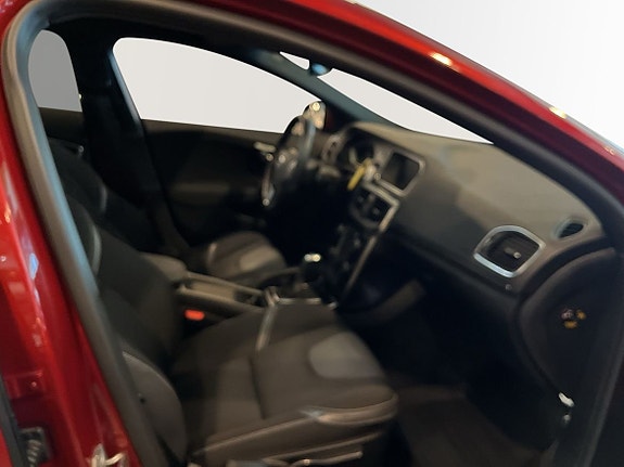Volvo V40 9 of 10