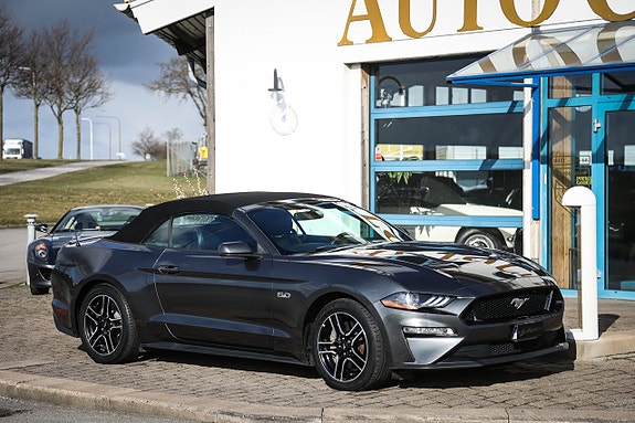 Ford Mustang 11 of 23