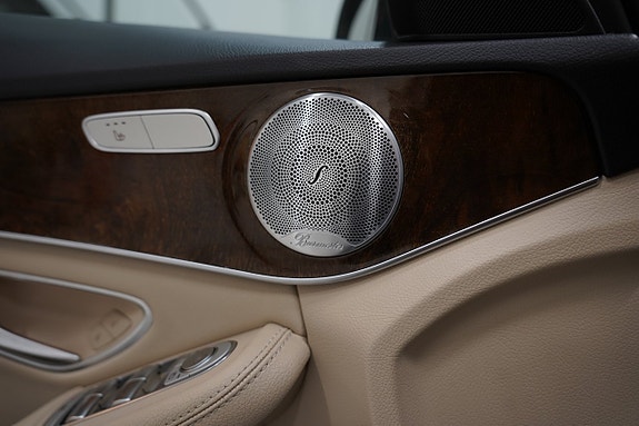 Mercedes-Benz C350 e 9 of 23