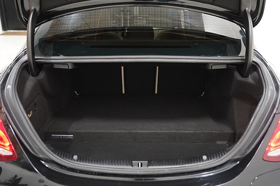 Mercedes-Benz C350 e 23 of 23