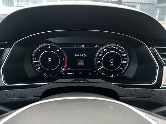 Volkswagen Passat Alltrack 21 of 24