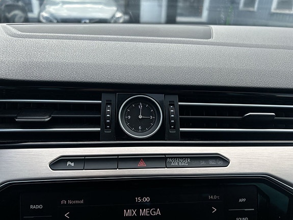 Volkswagen Passat Alltrack 22 of 24