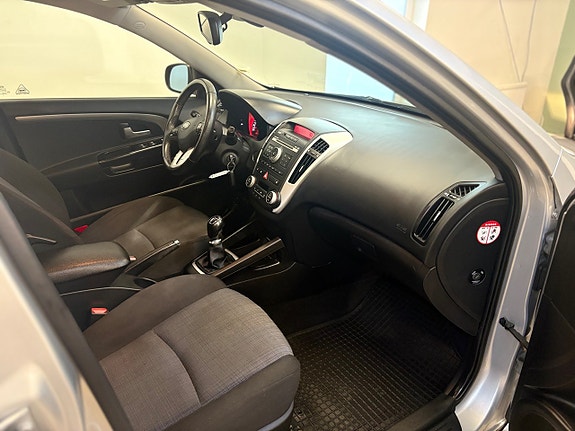 Kia Ceed 18 of 18