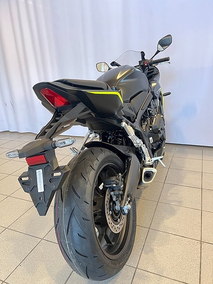 Honda CBR650R #Beställnings-MC# 8 of 10