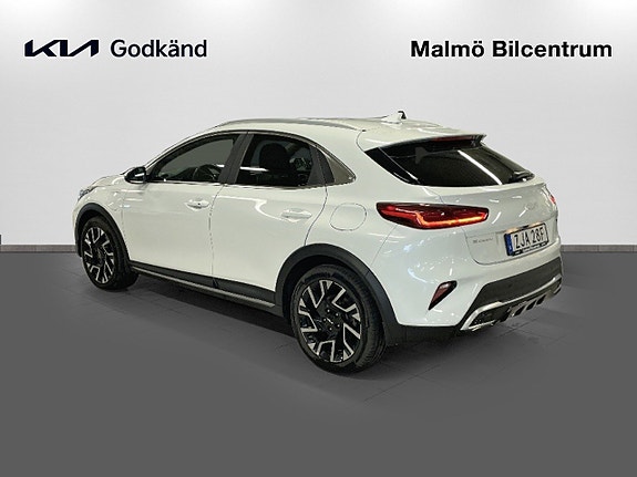 Kia XCeed 2 of 18