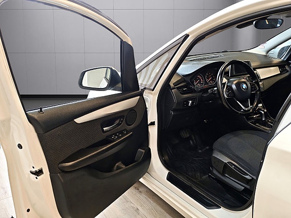 BMW 220d 10 of 23
