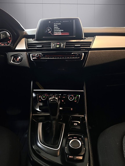 BMW 220d 18 of 23