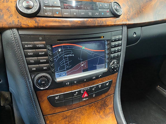 Mercedes-Benz CLS350 12 of 20