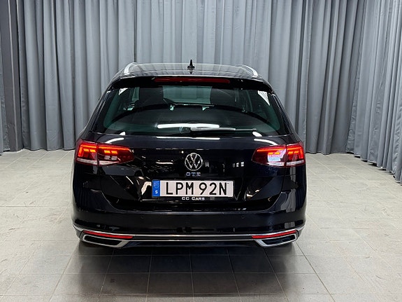 Volkswagen Passat 3 of 5