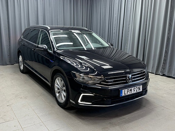 Volkswagen Passat 4 of 5