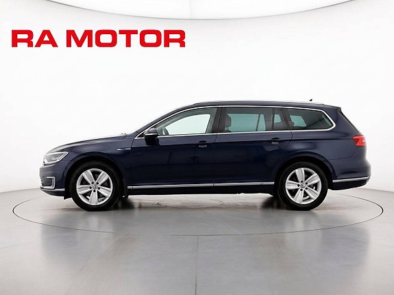 Volkswagen Passat 4 of 5