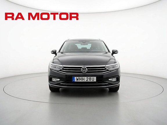 Volkswagen Passat 3 of 5