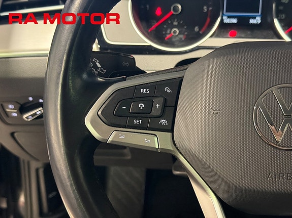 Volkswagen Passat 15 of 21