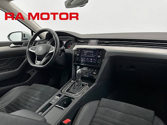 Volkswagen Passat 14 of 21