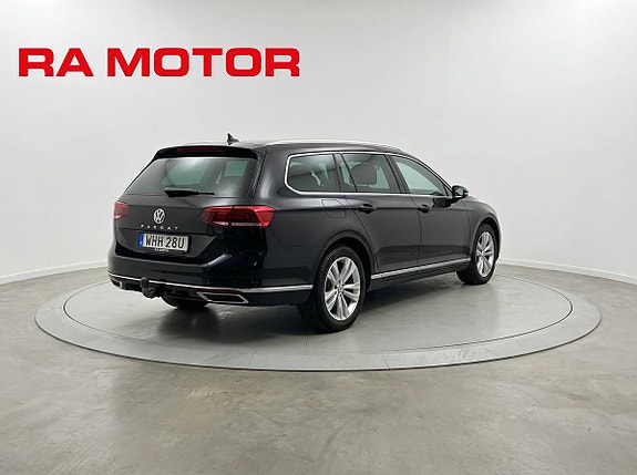 Volkswagen Passat 6 of 21