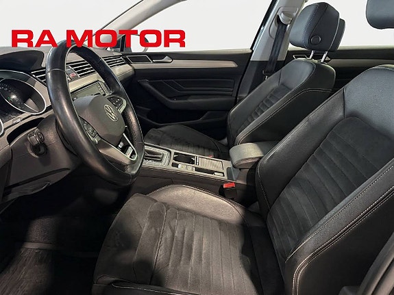 Volkswagen Passat 10 of 21
