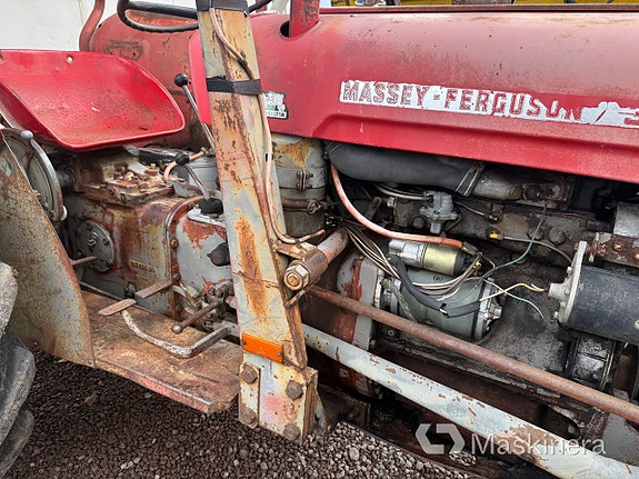 Traktor Massey Ferguson 35X 17 of 27
