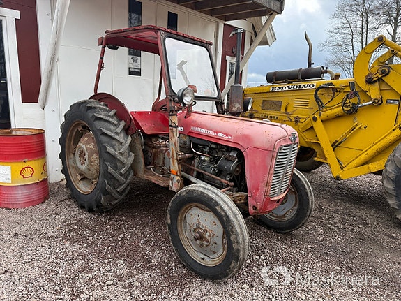 Traktor Massey Ferguson 35X 3 of 27
