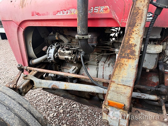 Traktor Massey Ferguson 35X 9 of 27