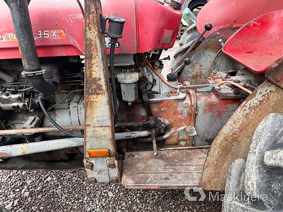 Traktor Massey Ferguson 35X 8 of 27