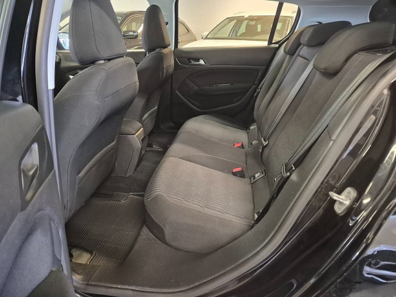 Peugeot 308 12 of 20