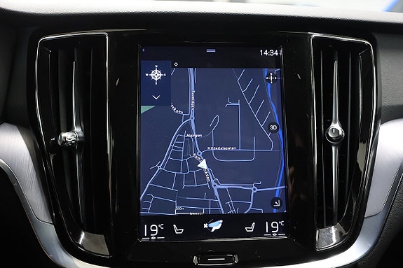 Volvo XC40 17 of 20