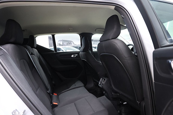 Volvo XC40 11 of 20