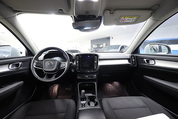 Volvo XC40 12 of 20